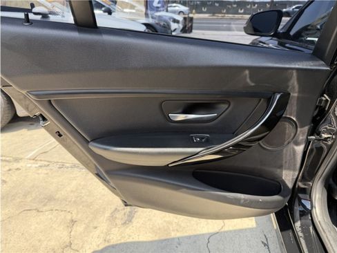 Used 2018 BMW 320i Sedan RWD image 20