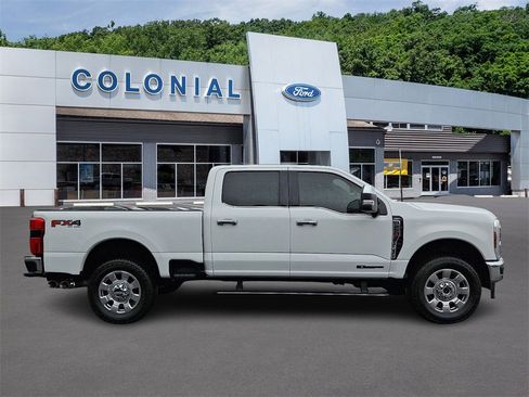 Certified 2024 Ford F250 Lariat w/ Lariat Ultimate Package image 6