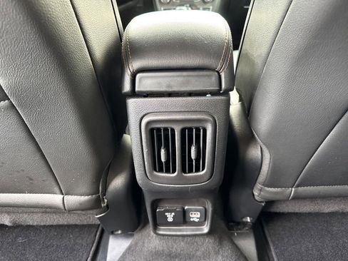 Used 2018 Jeep Compass Limited w/ Navigation Group image 20