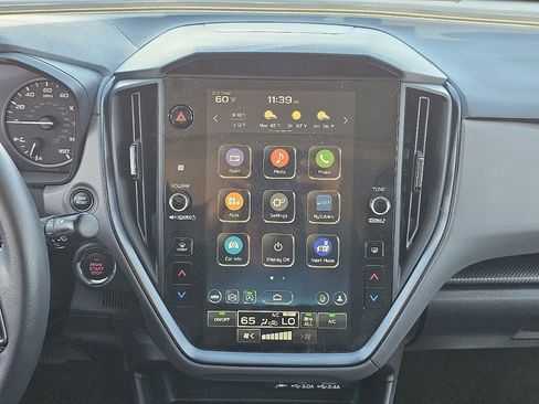 Certified 2024 Subaru Crosstrek 2.5i Limited w/ Crosstrek Mirror Package image 32