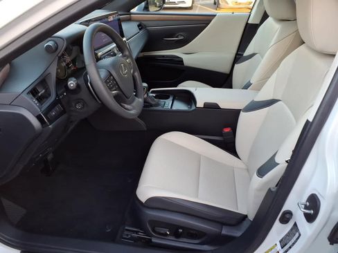 Used 2024 Lexus ES 300h w/ Premium Package FWD image 15