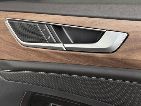 New 2026 Volkswagen Atlas SE FWD image 27