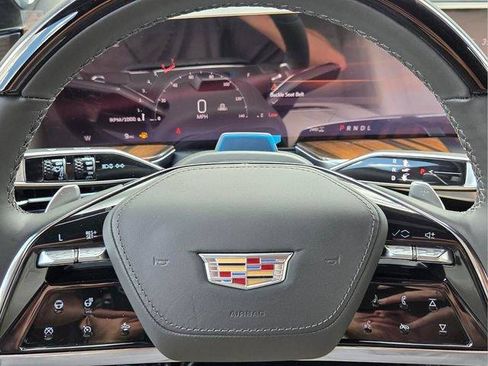 New 2026 Cadillac Escalade Platinum Sport w/ LPO, ONYX Package AWD/4WD image 32