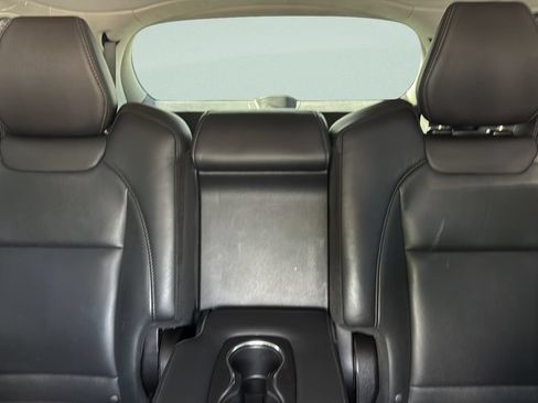 Used 2016 Acura MDX w/ Advance & Entertainment Pkg FWD image 18