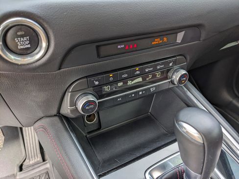 Used 2023 MAZDA CX-5 Carbon Edition image 23