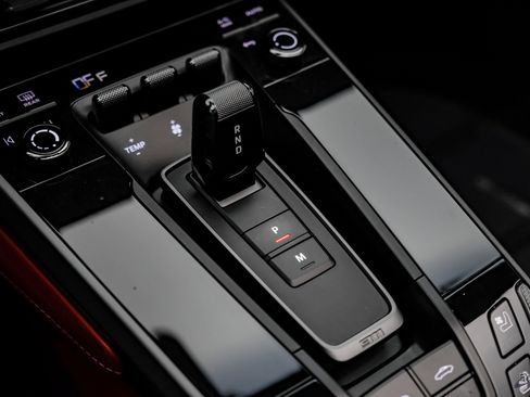 Used 2021 Porsche 911 Carrera 4 image 62