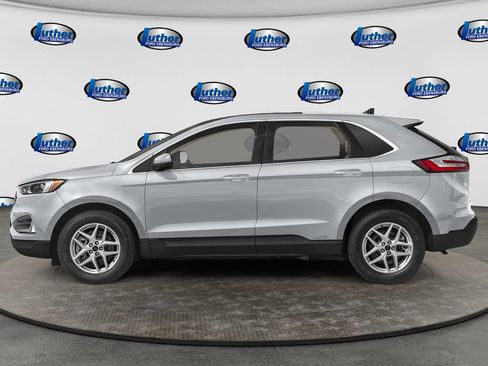 Used 2023 Ford Edge SEL w/ Convenience Package AWD/4WD image 3