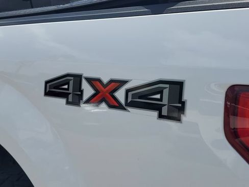 Used 2017 Ford F150 XLT w/ Equipment Group 302A Luxury AWD/4WD image 14