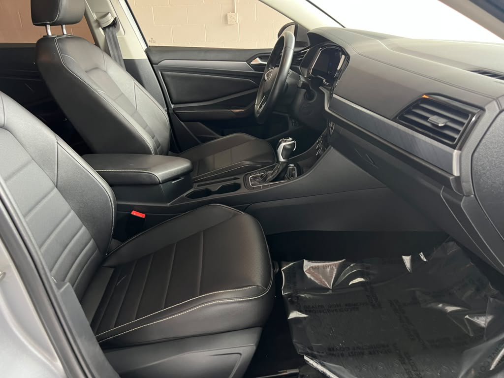 Used 2023 Volkswagen Jetta SE FWD image 22