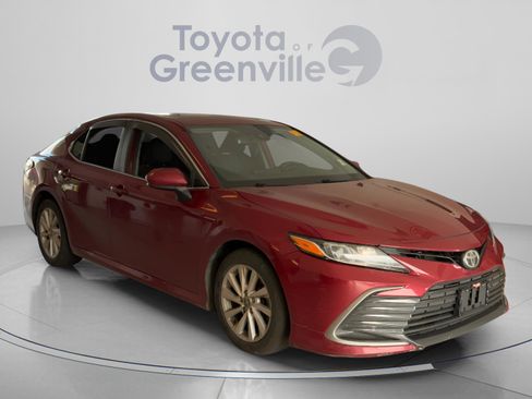 Used 2021 Toyota Camry LE FWD image 8