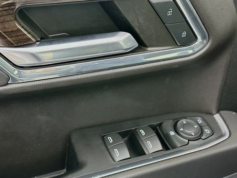 Used 2023 Chevrolet Silverado 1500 LT image 15