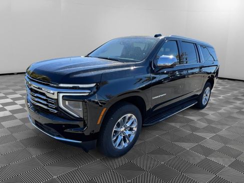 New 2026 Chevrolet Suburban Premier image 3