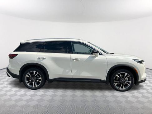 Used 2023 INFINITI QX60 Luxe w/ Cargo Package FWD image 4