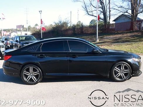 Used 2020 Honda Accord Sport image 4