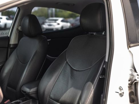 Used 2013 Hyundai Elantra Limited FWD image 10