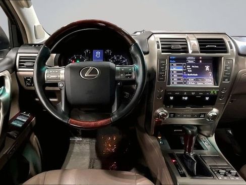 Used 2018 Lexus GX 460 Premium AWD/4WD image 7