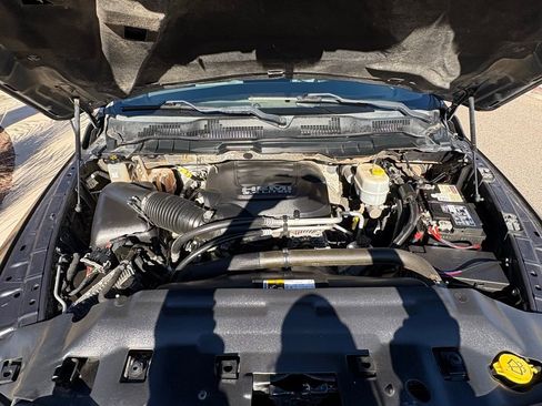 Used 2015 RAM 2500 Tradesman w/ Chrome Appearance Group image 28