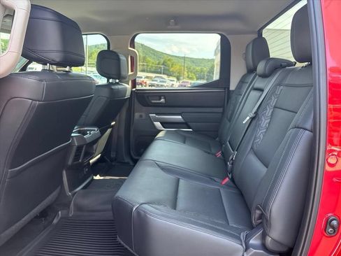 Used 2022 Toyota Tundra SR5 w/ SR5 Premium Package AWD/4WD image 10
