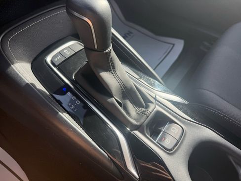 Used 2022 Toyota Corolla Hatchback image 22