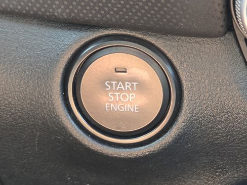 Used 2024 MAZDA CX-50 AWD 2.5 S w/ Premium Package image 9