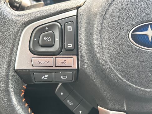 Used 2017 Subaru Crosstrek 2.0i Premium AWD/4WD image 12