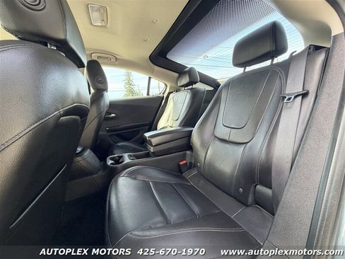 Used 2013 Chevrolet Volt Premium w/ Premium Trim Package image 18