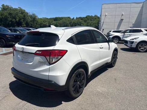 Used 2021 Honda HR-V Sport image 6