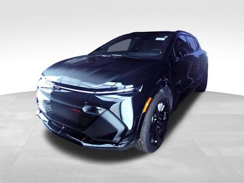 Used 2025 Chevrolet Equinox EV RS FWD image 4