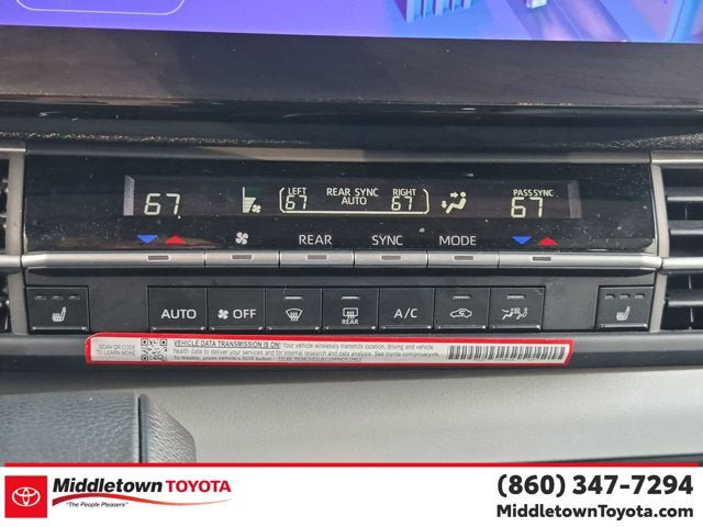 Used 2026 Toyota Sienna XLE FWD image 25