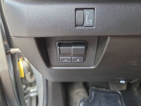 Used 2026 Chevrolet Colorado LT w/ LT Convenience Package AWD/4WD image 29