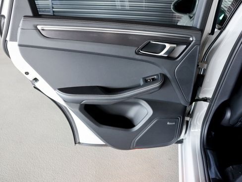 New 2026 Porsche Macan GTS AWD/4WD image 23