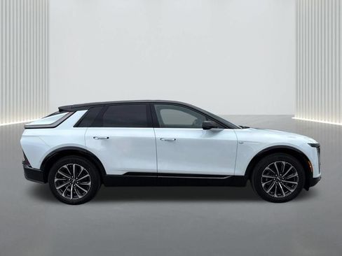 New 2026 Cadillac Lyriq Sport AWD/4WD image 4