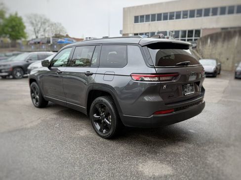 Used 2023 Jeep Grand Cherokee L Laredo AWD/4WD image 12