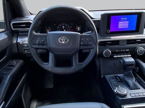 Used 2026 Toyota Tacoma SR5 AWD/4WD image 6