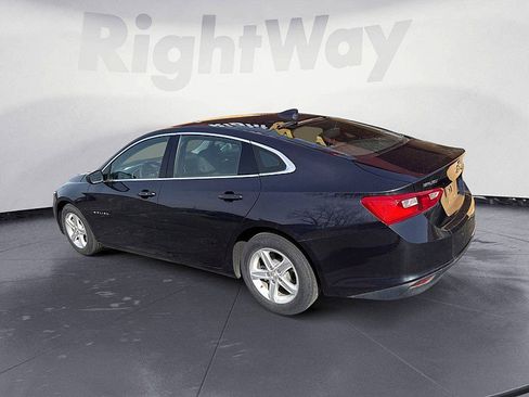 Used 2023 Chevrolet Malibu LT FWD image 3
