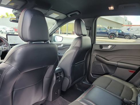 Certified 2023 Ford Escape ST-Line w/ Tech Pack #1 FWD image 16