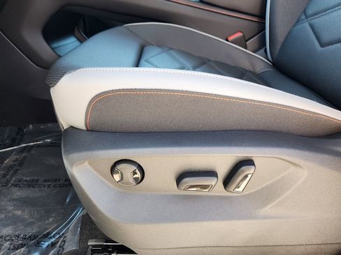 New 2026 Volkswagen Atlas Peak Edition image 13