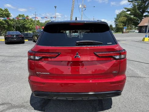 Used 2024 Mitsubishi Outlander SEL Black Edition AWD/4WD image 6