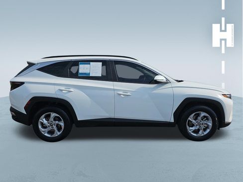 Used 2023 Hyundai Tucson SEL FWD image 3