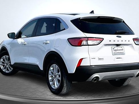 Used 2022 Ford Escape SE FWD image 4