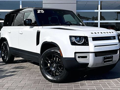 Used 2023 Land Rover Defender 110 S AWD/4WD image 3