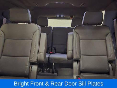 Used 2023 GMC Yukon Denali w/ Advanced Technology Package AWD/4WD image 28