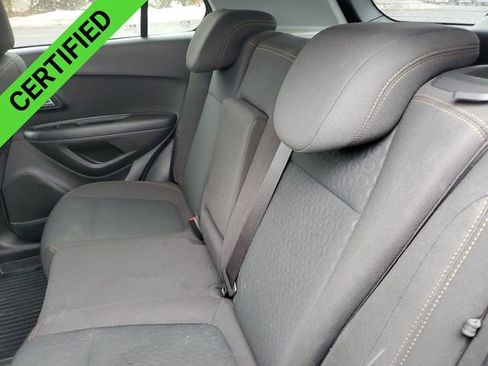 Certified 2020 Chevrolet Trax LS image 22
