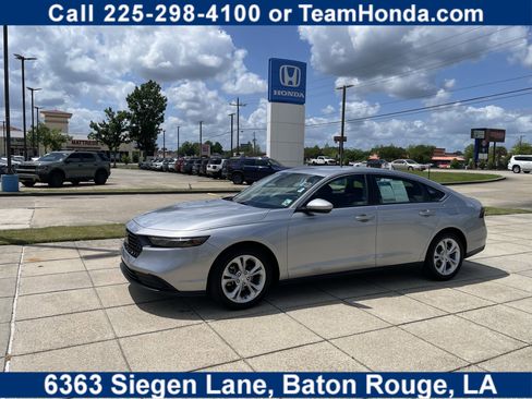 Certified 2025 Honda Accord LX image 1