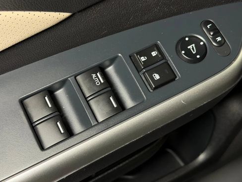 Used 2015 Honda CR-V Touring image 27