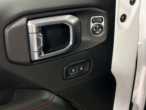 New 2026 Jeep Wrangler Unlimited Rubicon image 17