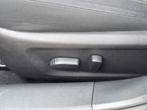 Used 2025 Nissan Altima 2.5 SV image 18