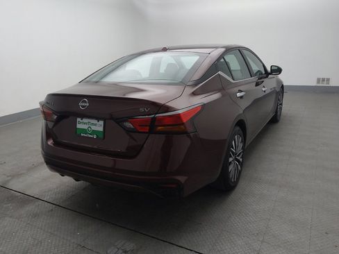 Used 2024 Nissan Altima 2.5 SV image 10