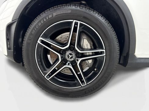 Used 2020 Mercedes-Benz GLC 300 4MATIC w/ AMG Line image 51