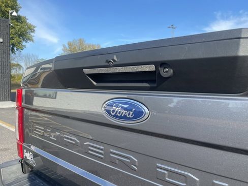 Used 2022 Ford F250 Lariat w/ Tremor Off-Road Package image 19